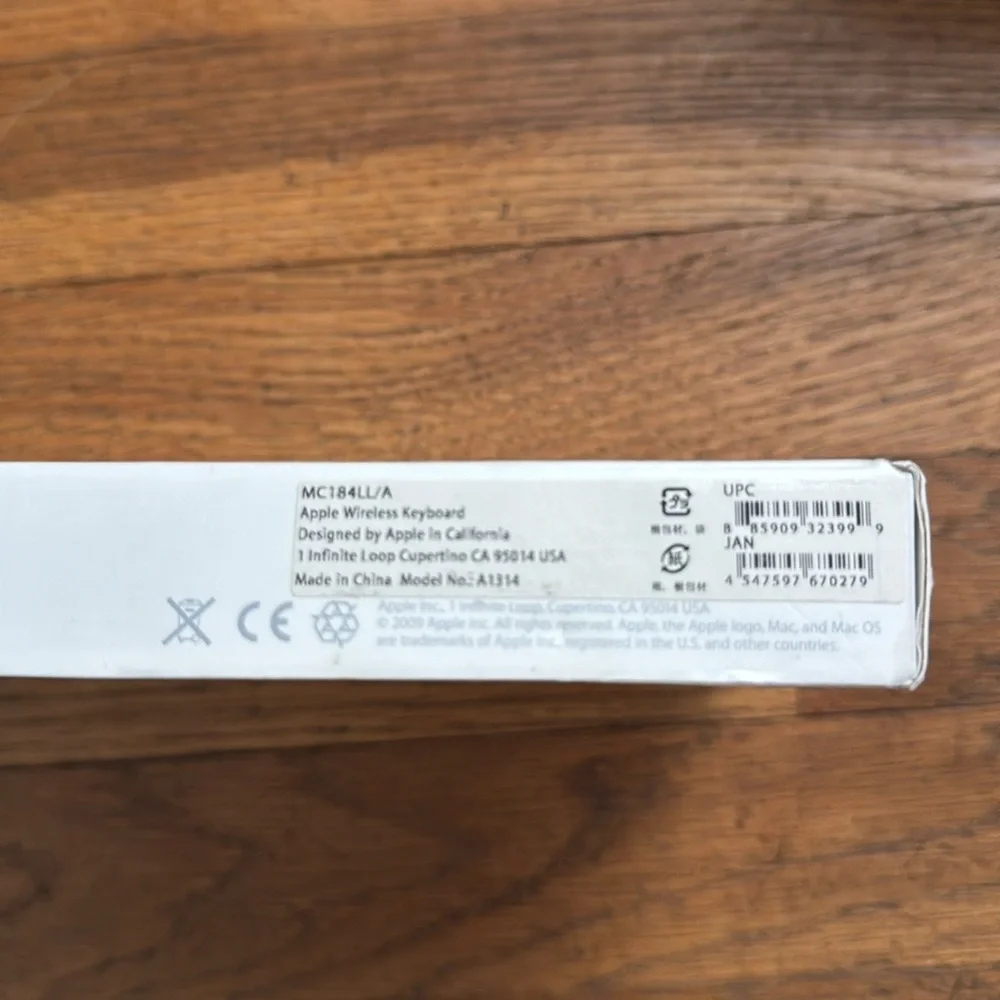 🍎Apple wireless keyboard. Model A1314.